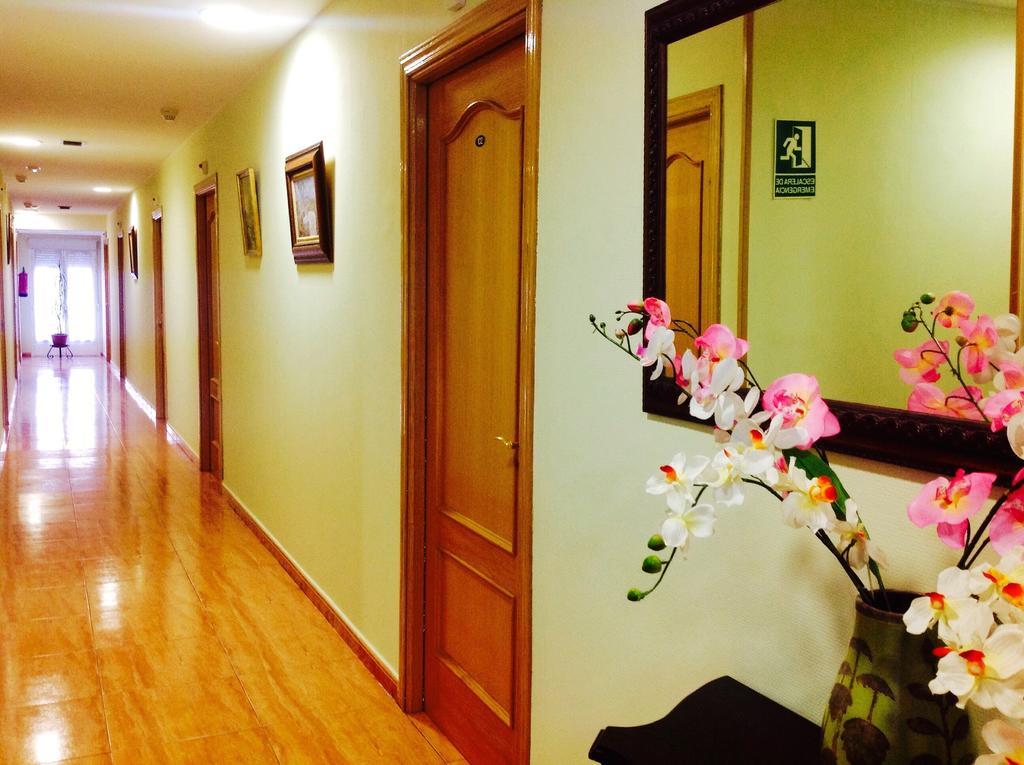Hotel Godofredo Toledo Bagian luar foto