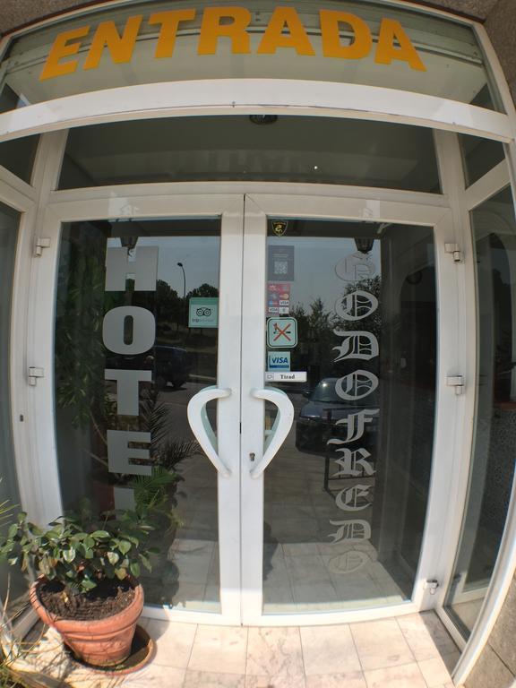 Hotel Godofredo Toledo Bagian luar foto